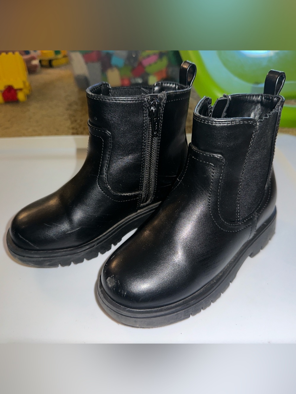 GAP Classic Black Kids Chelsea Boots - Sleek Zip Ankle Boot